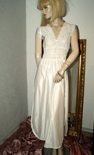 Erstrahlendes langes Nylon Negligee Lingerie Nachtkleid weiß engelschön Spitze S