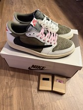 Nike Jordan 1 low Travis Scott