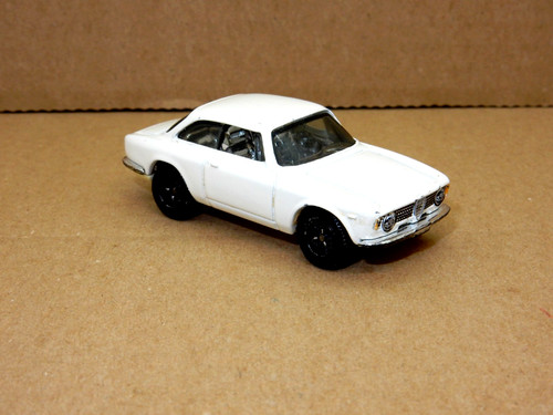 Matchbox alfa romeo - 1:59,