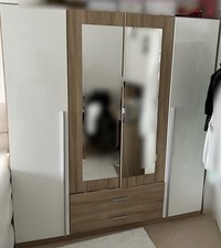 Kleiderschrank Weiß Hochglanz mit Spiegel 180x200 CM  Zwei Schubladen, 4 Türig