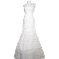 San Patrick, Hochzeitskleid