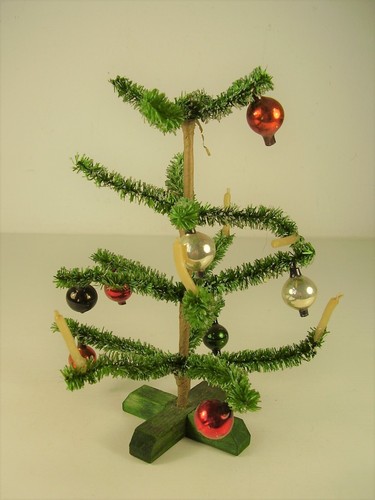 Antiker kleiner weihnachtsbaum - kleiner,