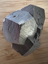 Pyrit Würfel 244 g TOP Mineral