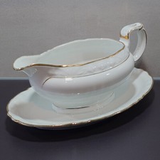 alte Goldrand Sauciere der Porzellanmanufaktur Heinrich Winterling Marktleuthen