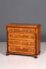 Stilvolle Gründerzeit Kommode