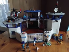 PLAYMOBIL 6919 Police/Polizei Kommandozentrale mit Hubschrauber und Polizeihund