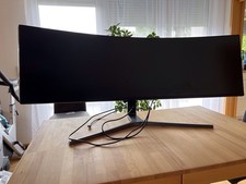 Super PC-Monitor ca. 120 cm breit
