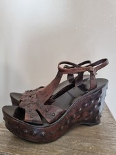 UST COLLECTION: SCHUHE