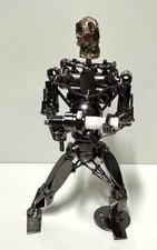 Metallfigur Roboterfigur aus