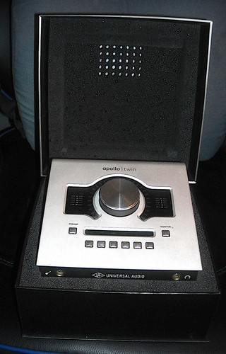Universal audio apollo twin - audio,
