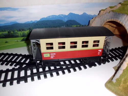 Personenwagen beige rot - beige-rot, spur