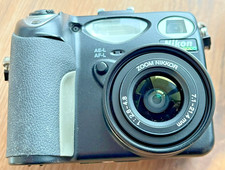 Nikon Coolpix 5000