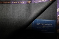 80% SUPER 130er MERINOWOLLE & 20% SEIDE ANZUGSTOFF IN "Haifischleder" = 3,55m.