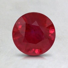Brillanter runder Mozambique Rubin ca. 5 mm 0,60 Carat