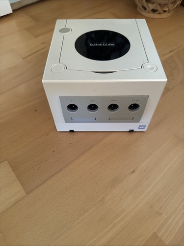 Nintendo gamecube - nintendo,