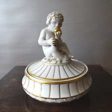 Wunderschöne Deckeldose, Bonboniere, Porzellan, Lorenz Hutschenreuther, 1919-28