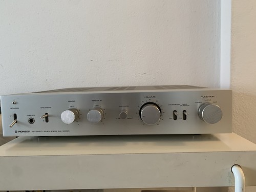 Pioneer stereo amplifier - stereo,