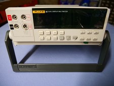 Fluke Tischmultimeter (Typ: Fluke 45 Dual Display Multimeter)