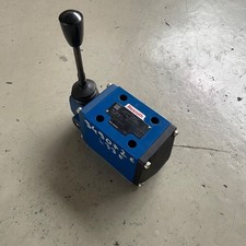 Rexroth R900586919 4WMM10J31/