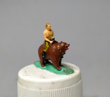 Mann reitet Bär HO 1:87