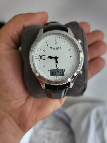 Uhr mit funkverbindung - mit,