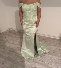 Abendkleid In Mintgrün Zu