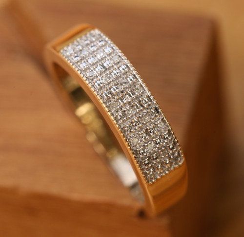 Massiver gelbgold diamant - 9,