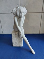 Porzellanfigur-~Royal