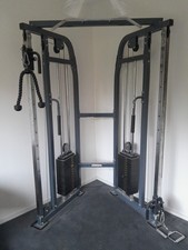 Kraftgerät eine Fitnessstation mit 80 Kg Gewichten pro Seite  von Power Extreme