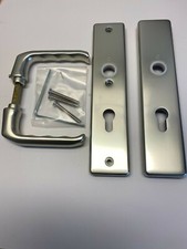 HOPPE Schutzgarnitur London 113/2221A/2440 Aluminium F2 72 mm 37-42 mm Drücker