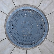 Gully Kanaldeckel Schachtdeckel mit Hessen Wappen Schachtabdeckung Klasse A15.50