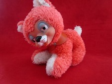 Gummigesicht Hund mit Halsband