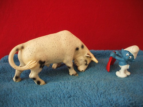 Schlumpf torero mit - schlumpf, stier