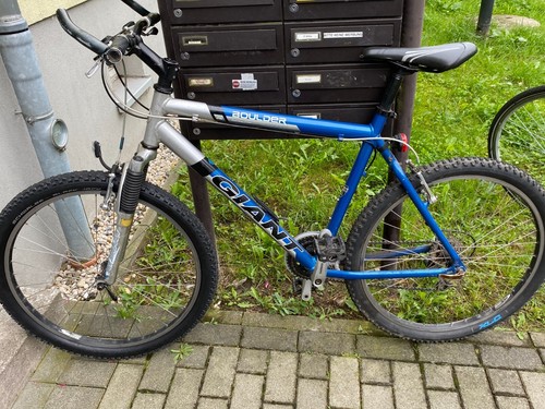 Giant boulder mountenbike - boulder,