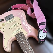 Fender Hello Kitty Pink Stratocaster Squier Limited Edition From Japan Rare