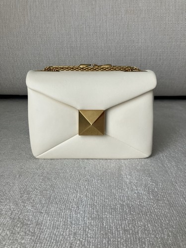 Valentino garavani one stud - one,