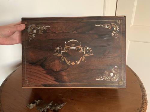 Antikes nähkästchen aus holz - nähkästchen,
