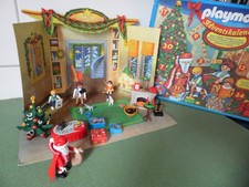 4150 Adventskalender Weihnachtsabend aus 2004 kpl. m. allen Teilen Karton defekt