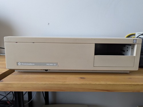 Commodore system unit - commodore,