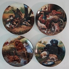 4 Wandteller „Heitere Tiergeschichten“ von Wolfgang Kaiser – Porzellan Vintage