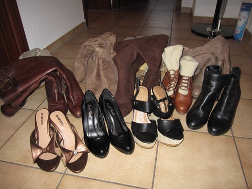 Neun verschiedene damen - neun, schuhe