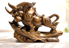 Große Stier Figur Feng Shui