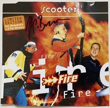 H P Baxxter Scooter signiert