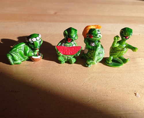 überraschungsei figuren - Überraschungsei,