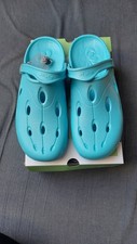 Pantoffeln / Gartenschuhe