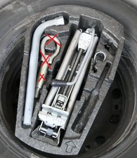 VW Polo 6R 6C 9N Bordwerkzeug