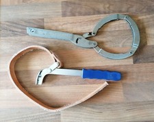 Ölfilterschlüssel und Gurtschlüssel