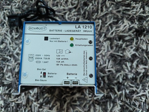 Batterieladegerät schaust - schaust, la