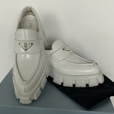 Prada Monolith Loafer / Schuhe
