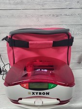 Xyron Personal Pink Schneidesystem Maschine mit Netzteil und Reisetasche. PS
